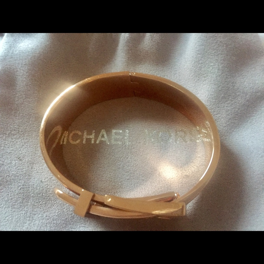 Michael Kors Bangle - Picture 3 of 6